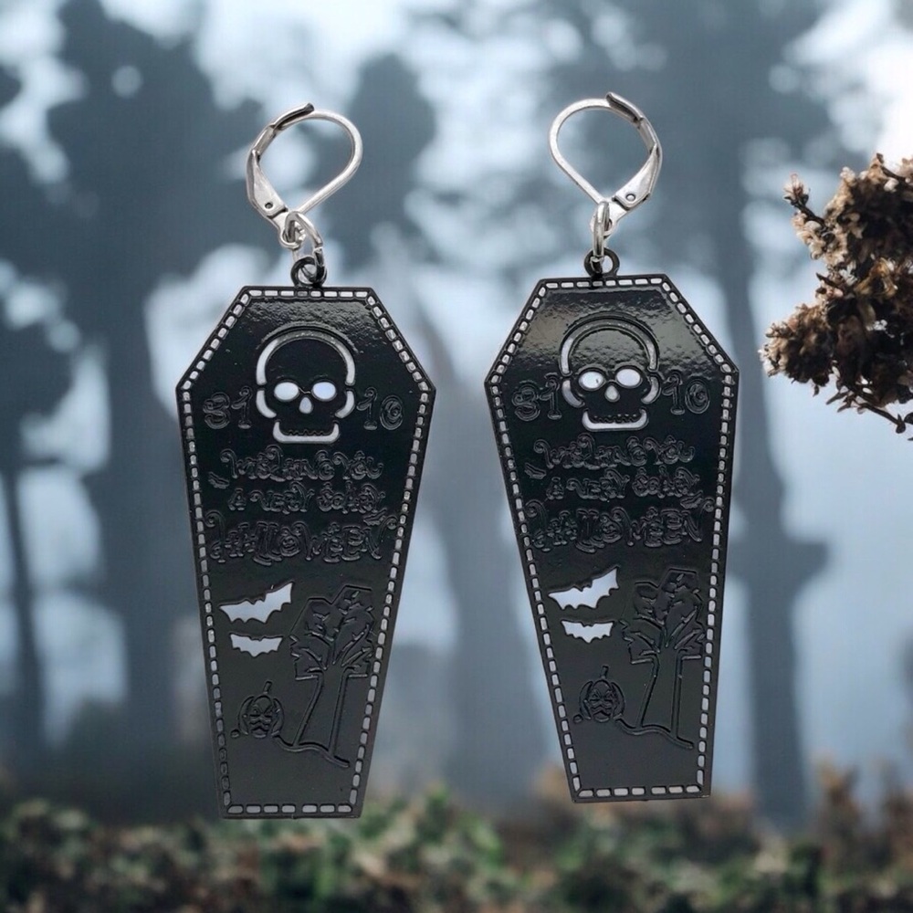 🆕 Skull Coffin with Bats “Wishing You a Very Scary Halloween” Stainless Steel